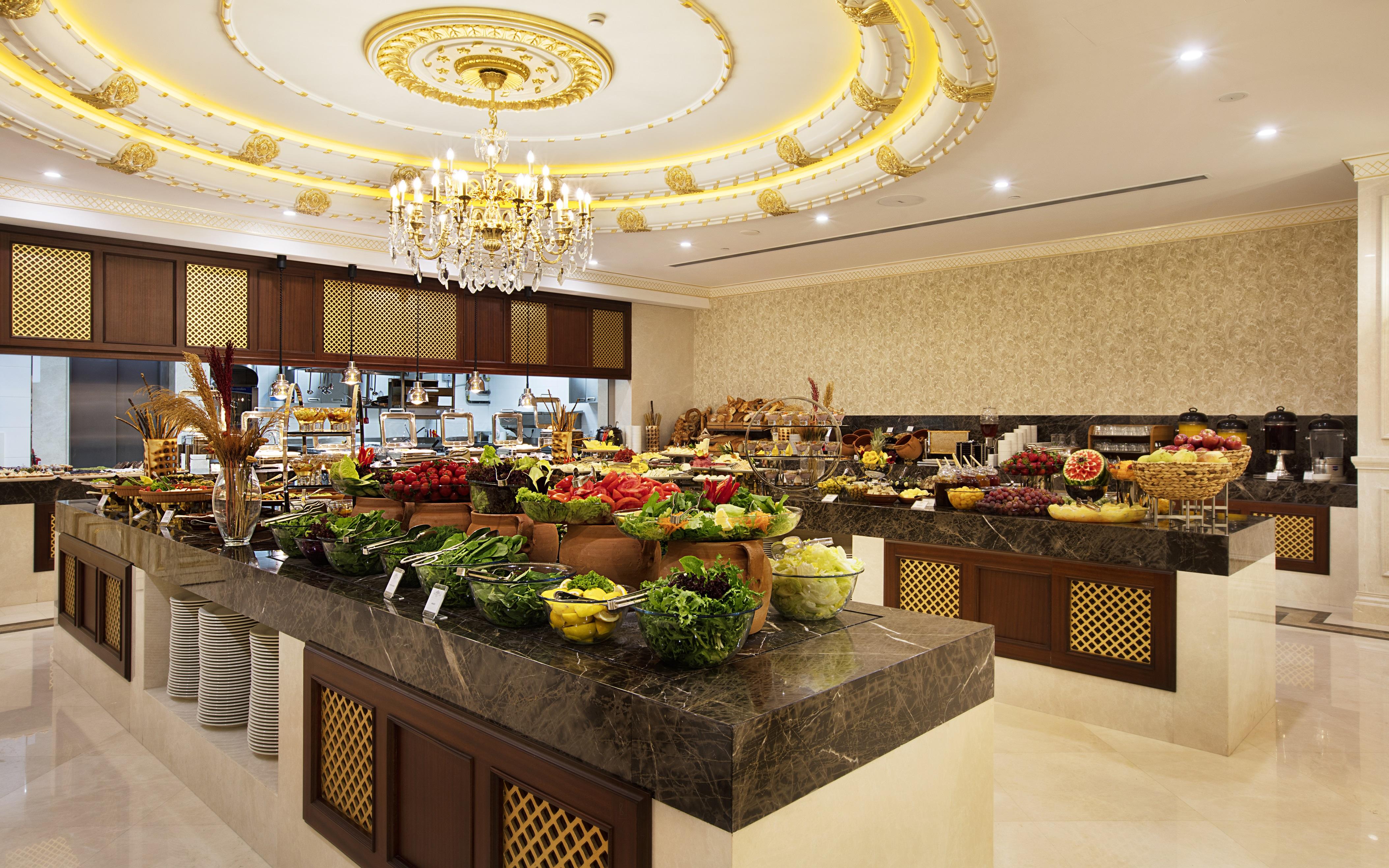 Ottoman'S Life Hotel Deluxe Istanbul Ngoại thất bức ảnh The buffet at the hotel